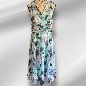 NWT - Connected Apparel Dress